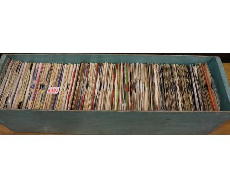 Approximately 300 mixed 1970s and 1980s singles. P&amp;P Group 3 (£25+VAT for the first lot and £5+VAT for subsequent lots) 