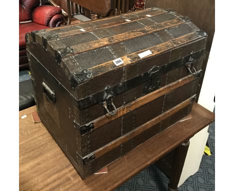 DOME TRUNK