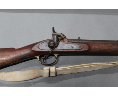 Enfield 1868 carbine musket, 20 1/2" barrel, lock marked with crown 1868 Enfield and crown and VR, 1 and downward arrow, bras