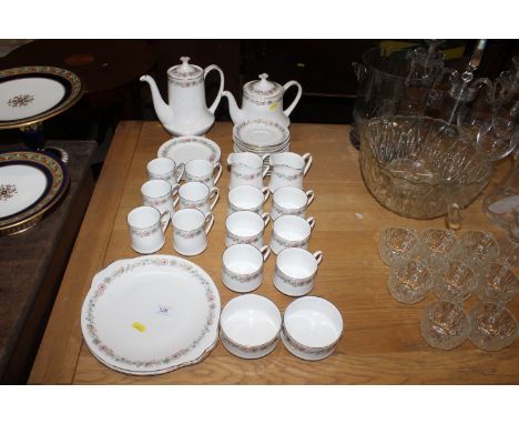 A quantity of Paragon 'Belinda' tea ware and coffee ware