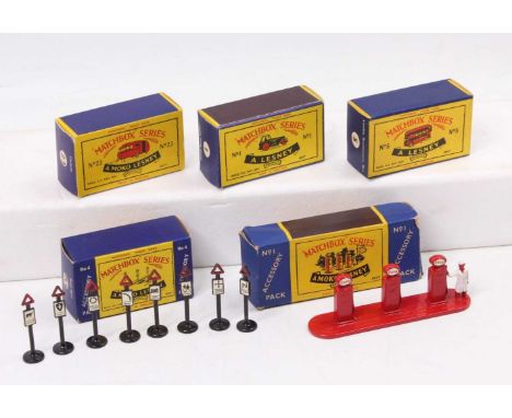 Matchbox Lesney group to include 2 accessories with 3x empty boxes comprising, Accessory A1 Esso Petrol Pumps (no forecourt s