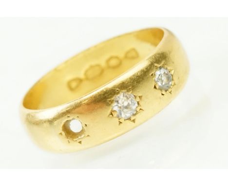 22ct gold and diamond ring set with two round old cut diamonds (one missing). Hallmarked London 1894. Size L.5. 