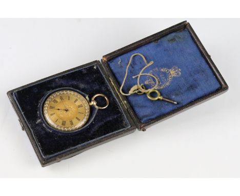 Early 20th Century open faced pocket watch having an engine turned chapter ring with roman numerals and floral detailing. Unm