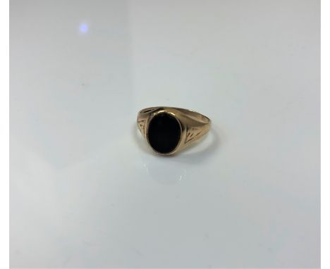 A 9ct gold signet ring, 1.7g, size J.