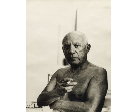 André Villers(1930 Beaucourt - 2016 Le Luc)Pablo Picasso mit ZigaretteGelatinesilberabzug/Fotopapier, um 1963. Verso Fotograf