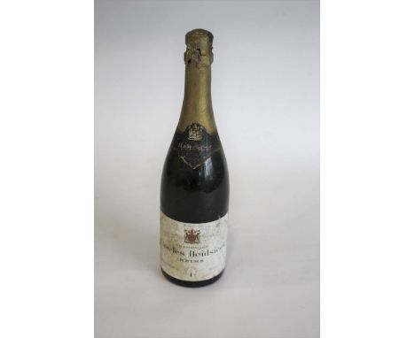 VINTAGE CHAMPAGNE: Charles Heidsieck, Reims, 1959, Finest Extra Quality, Brut, foil cap fair, one bottle