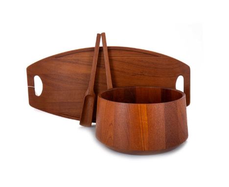 JENS HARALD QUISTGAARD (DANISH, 1919-2008) FOR DANSK DESIGNS, TEAK SERVING TRAY, CIRCA 1950-59 with galleried sides and twin-