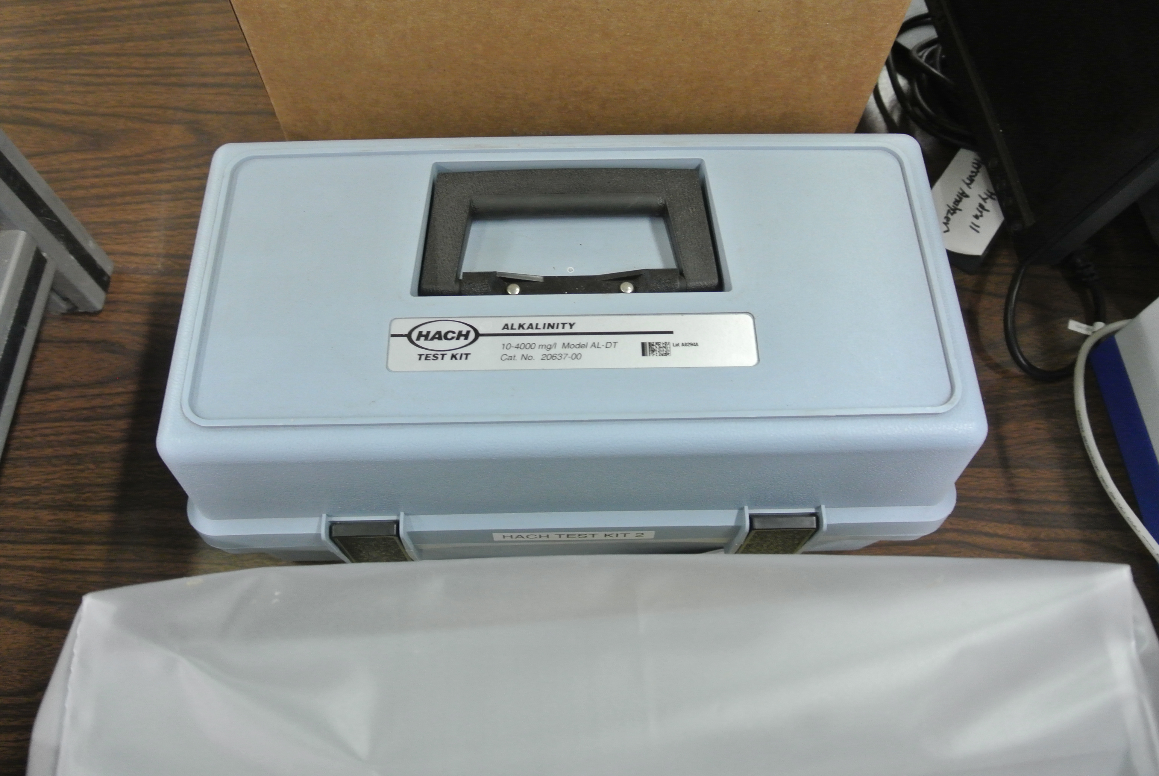 Spectrophotometer. Hach DR 3900 with accessories