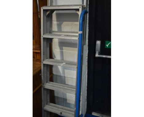 A Gravity loft ladder
