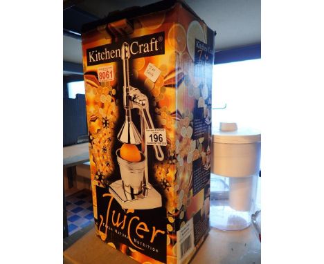 Boxed kitchen craft juicer Britax filter and steel stand 
