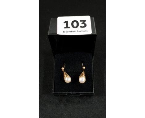 PAIR 9 CARAT GOLD AND PEARL EARRINGS 