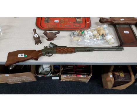 VINTAGE TOY RIFLE 
