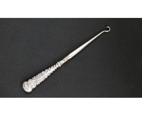 ANTIQUE SILVER BUTTON HOOK