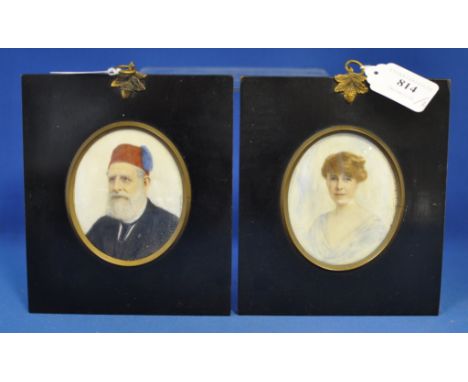 An oval bust portrait picture, and its pair, 8.5 x 7 cm (2)