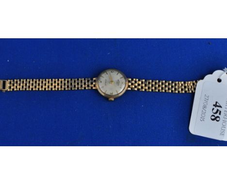A lady's 9ct gold Rotary wristwatch, with integral 9ct gold bracelet Condition report Report by GH

The weight is 16.9 g.