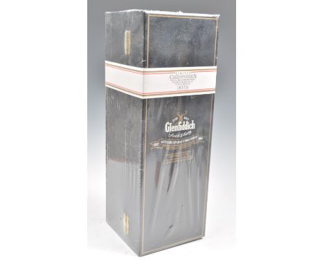 1 x 75cl bottle Limited Centenary Edition Glenfiddich Scotch Whisky. No. 06556 of 12,000 bottles, Sealed on Xmas day 1986.