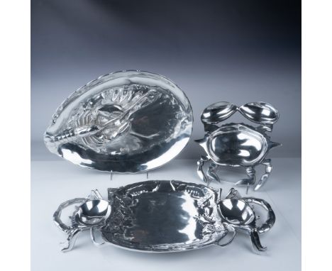 This lot features three striking seafood-themed dishes. The first dish, a small crab-shaped dish, is marked with the Zodax br
