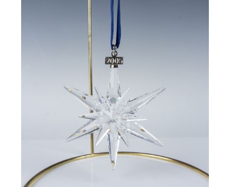 This stunning Swarovski 2005 Annual Edition Ornament is a dazzling star-shaped crystal piece designed exclusively for the Roc