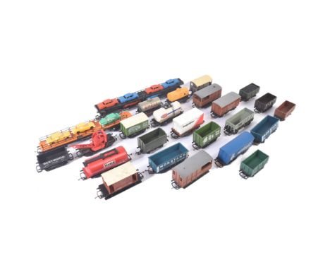 A collection of assorted OO gauge model railway trainset locomotive rolling stock wagons. Largely Triang / Hornby examples to