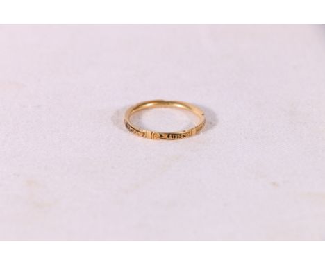 Georgian memorial mourning ring with edge inscription 'Trish? Huddleston died 19 September 1746 AE68' size O 2.16g unhallmark