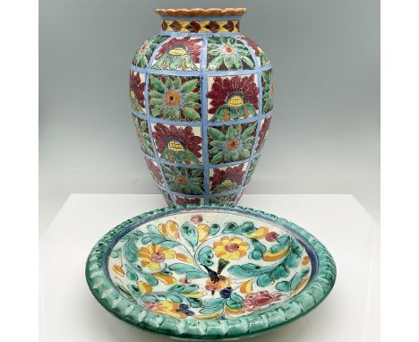 A vibrant hand-painted Italian Deruta majolica ceramic set comprising a large vase (11.5"H) and matching shallow bowl (2.5"H)