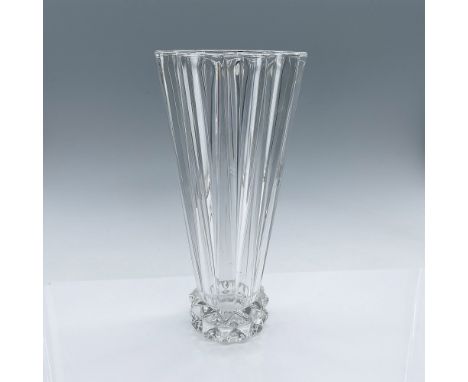Rosenthal crystal vase in the Blossom pattern, standing 10"H. This exquisite vase features a fluted design with a faceted bas