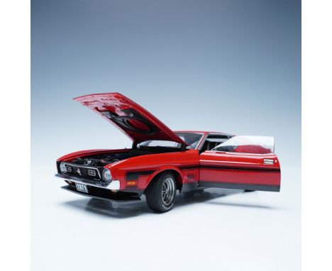 Impressive 1:18 scale diecast model of the 1971 Ford Mustang Mach 1, produced by AutoArt. This finely detailed model features