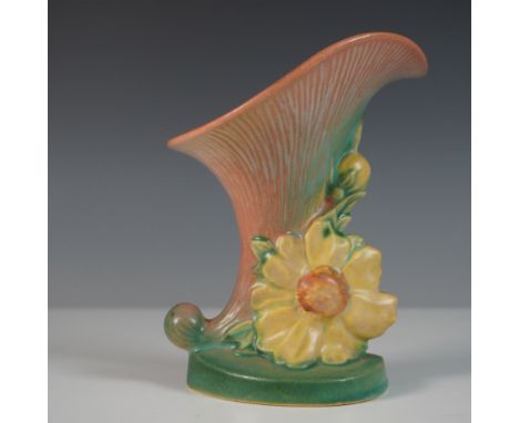 Roseville Pottery cornucopia vase in the Peony pattern. This elegantly sculpted vase features a gracefully flared cornucopia 