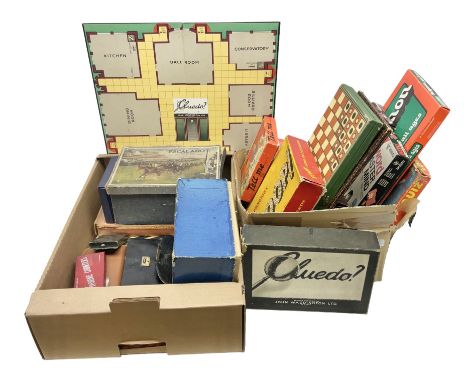 Collection of early 20th century games, to include Escalado (Chad Valley), cased Mahjong, Bezique, the case with hallmarked s