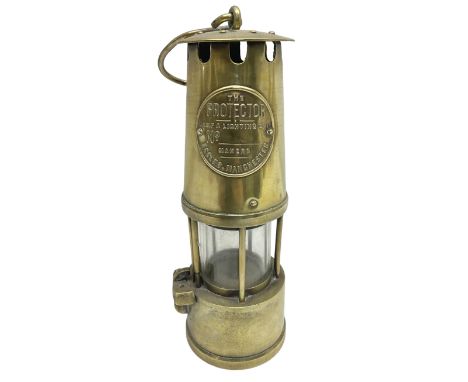 Eccles The Protector Miner Safety Lamp, H26cm excl handle