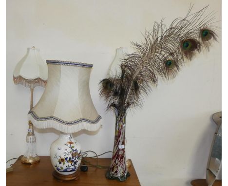 A pair of modern table lamps, ceramic table lamp and a glass flower vase (4). 