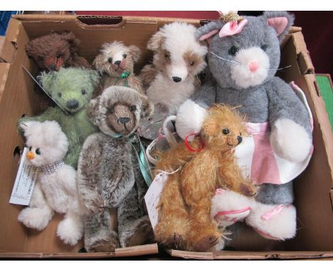 Eight Small Teddy Bears, by Beartown Bears, Lenny Bears, patch bears etc (no odours).