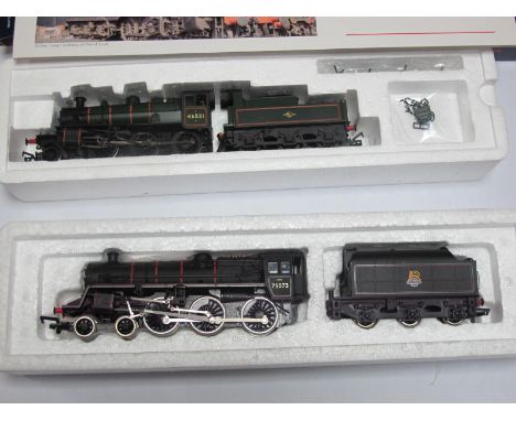 Two Bachmann 'OO' Gauge/4mm Boxed Steam Locomotives, Ref No 32-825 2-6-0 Ivatt Class 2MT BR green  R/No 46251 (DCC ready), go