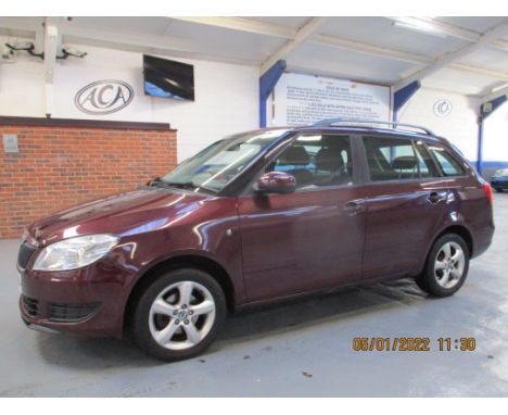 Make &amp; Model: Skoda Fabia SE TDI CR 90Date of Reg: YE11 ZPNColour: Marooncc: 1598MoT: 14-06-2022Fuel Type: DIESELMileage: