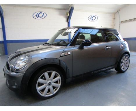 Make &amp; Model: Mini Cooper SDate of Reg: LL08 HZXColour: Greycc: 1598MoT: 02-09-2022Fuel Type: PETROLMileage: 84kTransmiss