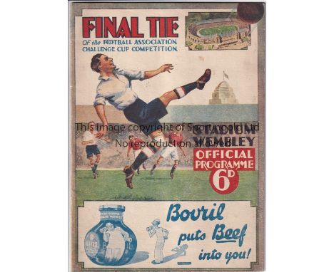 1932 CUP FINAL   Official programme, 1932 Cup Final, Arsenal v Newcastle, slight fold, no writing.  Good