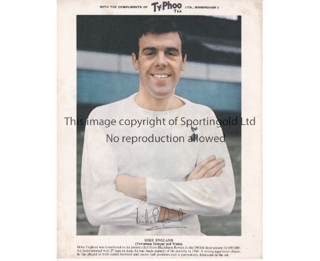 TY-PHOO FOOTBALL CARDS      Twenty four player portrait cards from 1960's.    Generally good