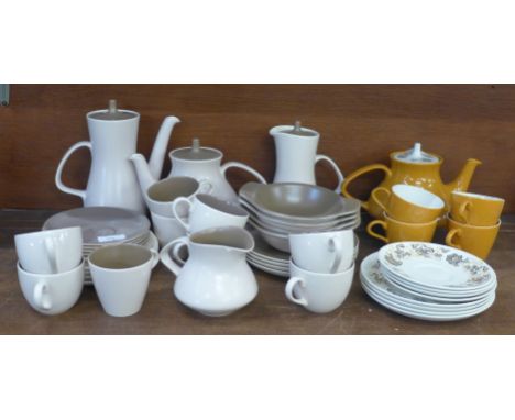 A Poole Desert Song four setting tea set and a Poole tea set with four soup bowls 