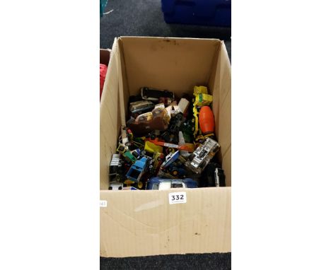 BOX LOT OF MODEL CARS