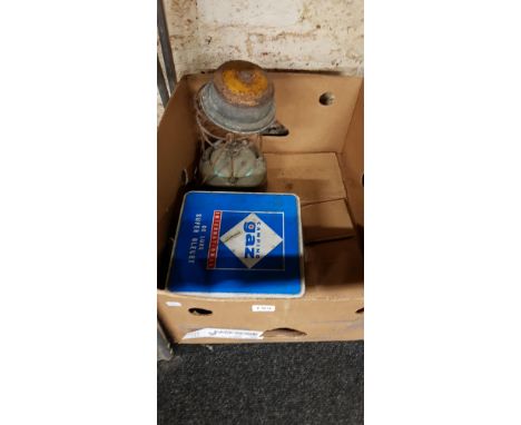 TILLY LAMP AND CAMPING STOVE