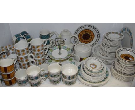 Ceramics - a substantial quantity of mid 20th century and later Broadhurst various patterns including Renaissance, Tashkent, 