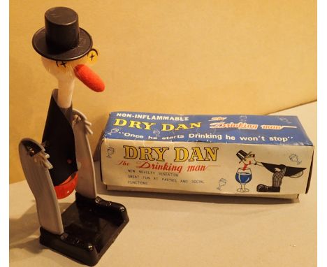 Boxed vintage Dry Dan the drinking man novelty sensation. P&amp;P Group 1 (£14+VAT for the first lot and £1+VAT for subsequen