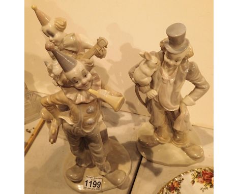 Three unnamed, probably Nao, Spanish clown band figurines. Not available for in-house P&amp;P, contact Paul O'Hea at Mailboxe