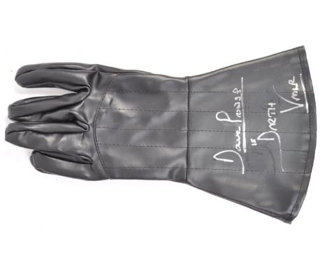 David Prowse (also known as Dave Prowse) - Star Wars - Darth Vader - an impressive autographed replica Darth Vader gauntlet /