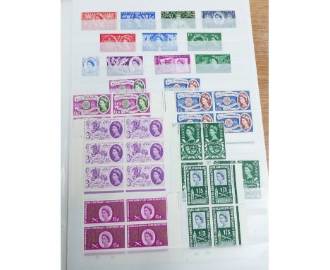 Great Britain:  a collection of QEII Commemoratives, pre-decimal, in traffic light and cylinder blocks; a collection of Wildi