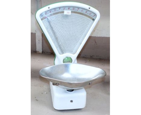 An Avery white enamel single pan weighing scales