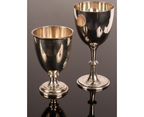 A silver goblet, VB &amp; S, Birmingham 1908, with repair to the knopped stem, 16.5cm high and a smaller silver goblet, Walke