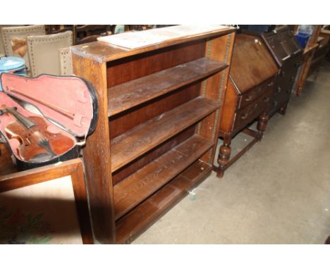 An oak book shelf 