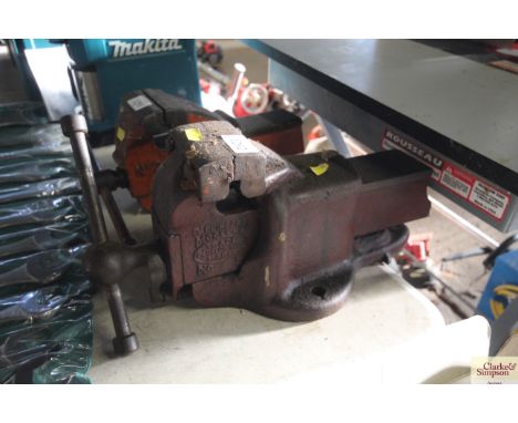 A Parkinsons Model F bench vice 