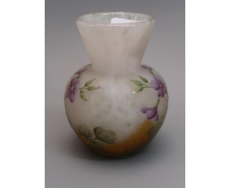 Small Daum Nancy cameo glass vase with floral decoration on a flecked white ground, etched signature, 3.25ins highIn good con